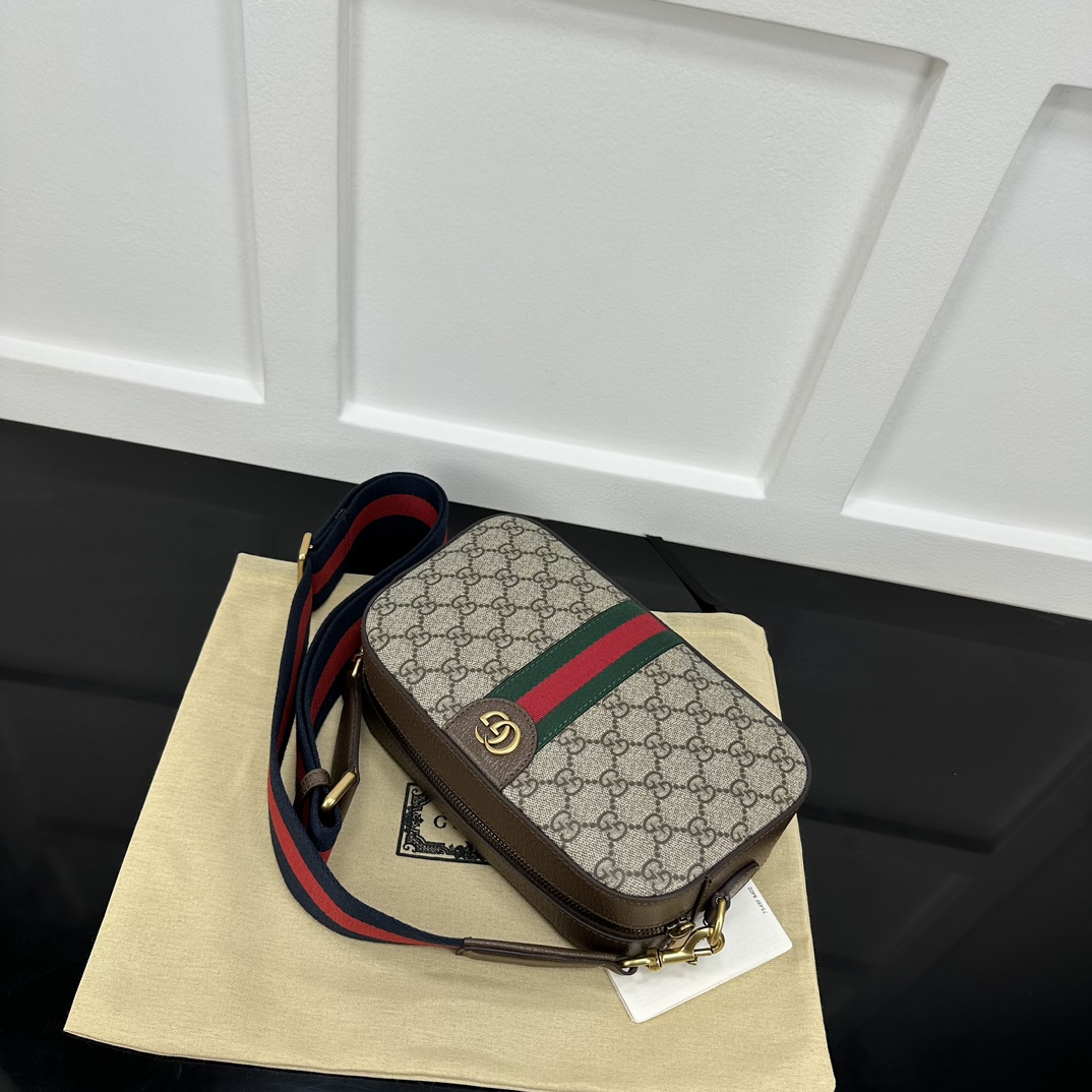 Gucci Satchel Bags